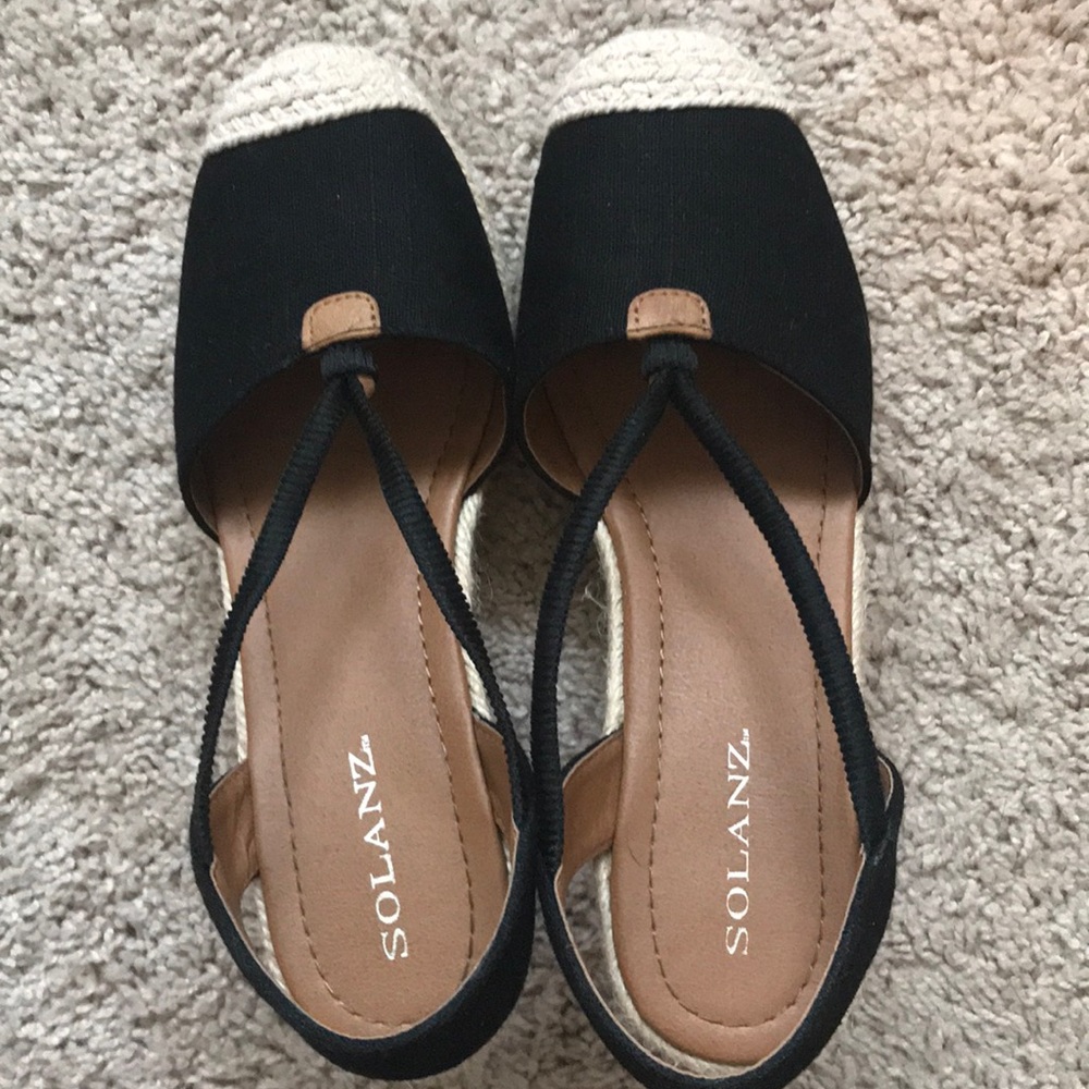 Black Wedges